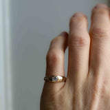Donnas Dome Ring med kuddformad Antikdiamant (Gammelslipad Diamant) (Old Mine Cut)