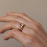 Jade Petite Ring med svarta diamanter