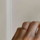 Mini Elise Ring med Svarta Diamanter