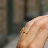 Solitaire Petite Ring med Champagnediamant