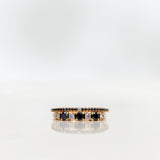 Jade Petite Ring med svarta diamanter