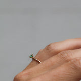 Tiny Solitaire Ring med Smaragd